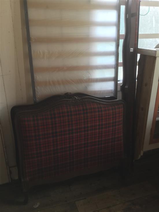 Tartan bed frame(-)